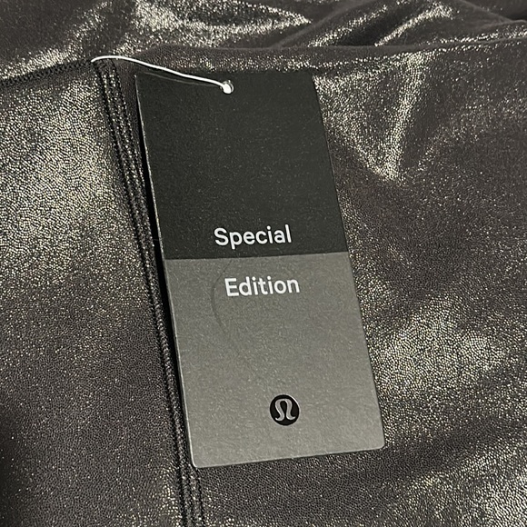 Wunder Train High-Rise Tight 25"
Foil - Picture 7 of 8